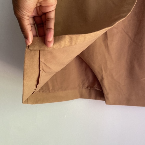 Banana Republic Pencil Skirt Size 2P - Picture 5 of 6